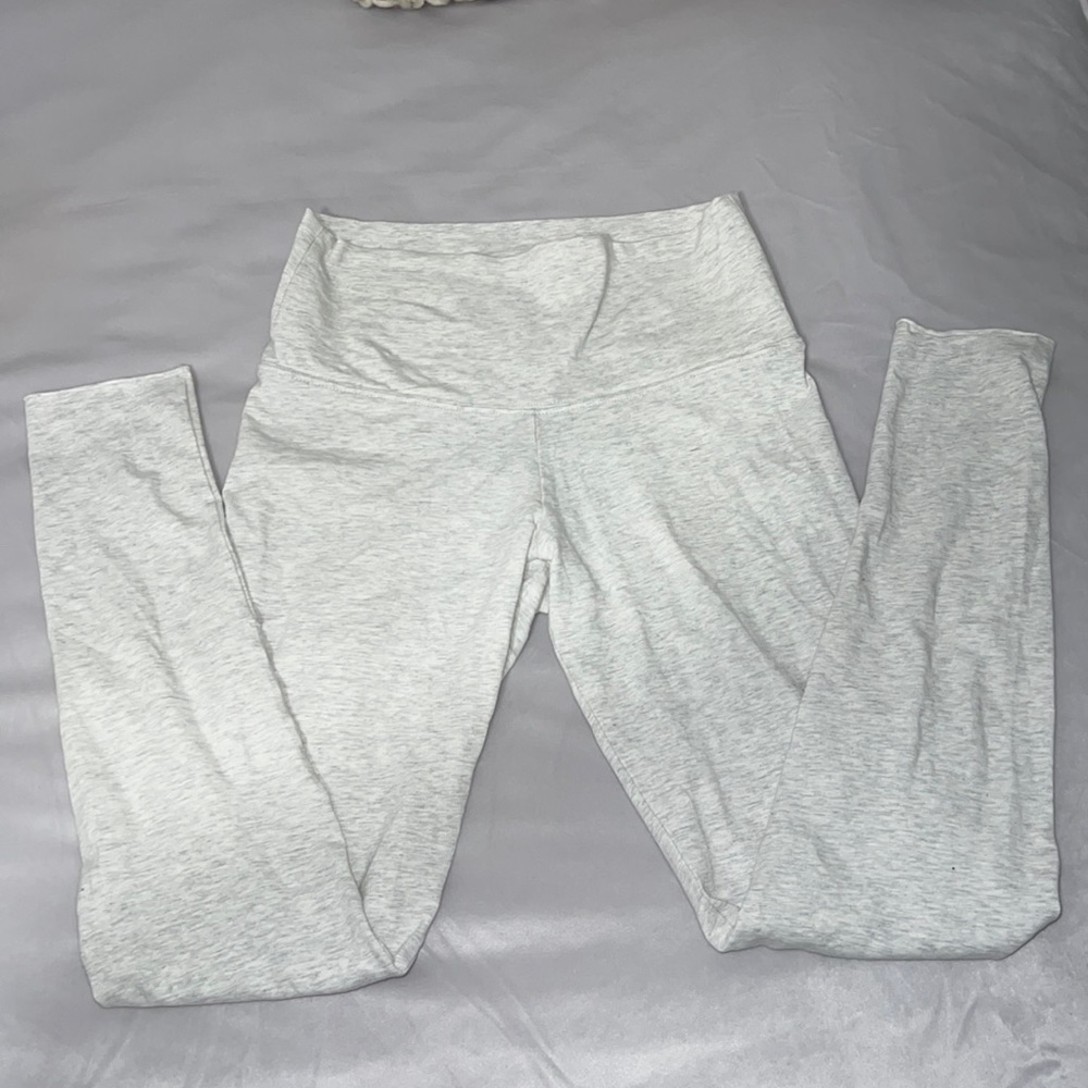 COPY - Aritzia TNA light gray leggings